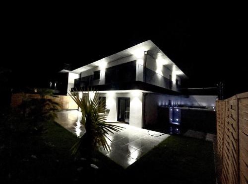 Maison Jacuzzi in Thonon-les-Bains