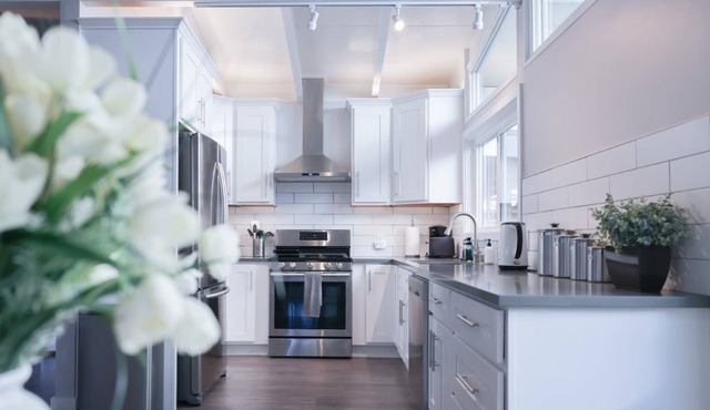 @ Marbella Lane - 3BR House | Peaceful home in SJ