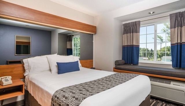 Microtel Inn & Suites by Wyndham Springfield in Springfield