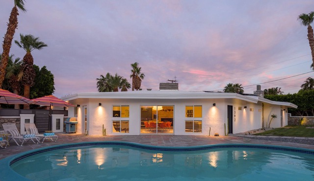 Mid-Century Architectural Gem in the Heart of Palm Springs #5028