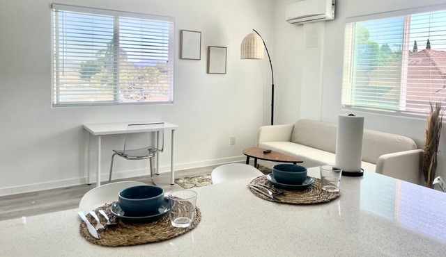 Mid-century Modern 1-bedroom in San Diego