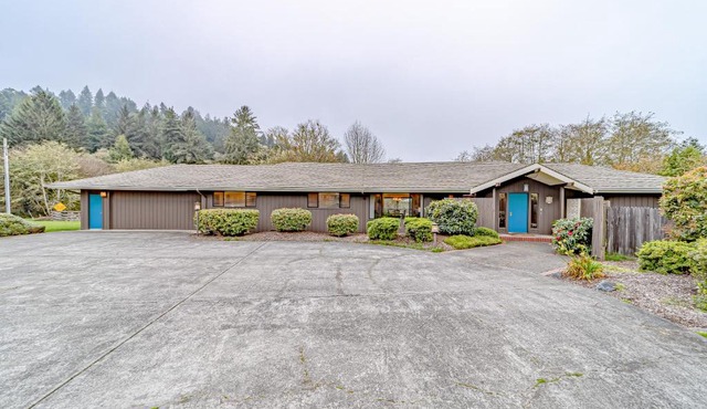 Mimi's Ranch House