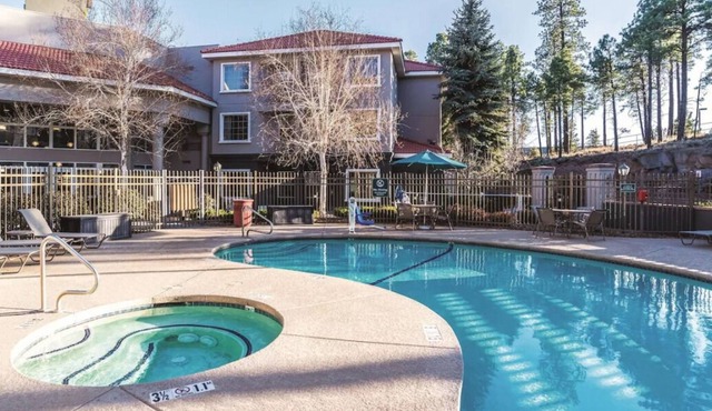 Minutes from Walkup Skydome and Lowell Observatory! Parking is FREE! Pool!