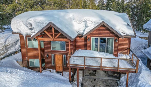 Modern 4/2.5 Chalet—Lake Baron @ South Lake Tahoe
