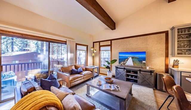 Modern Condo | Private Beach & Decks | Sleeps 8