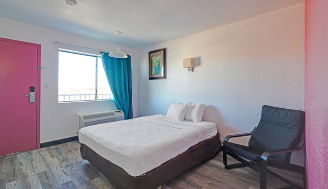 Motel 10