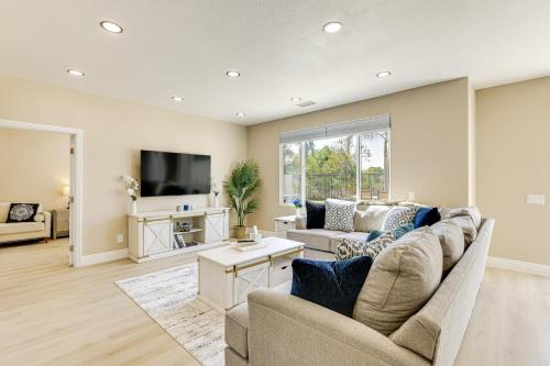 Mtn-View Gem w/Private Yard: Luxe Beaumont Home