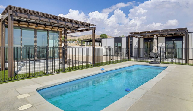 Mtn-View Retreat w/Pool in Desert Hot Springs