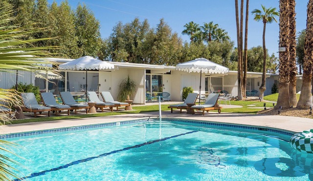 Near DT Palm Springs | King Studio at Monkey Tree