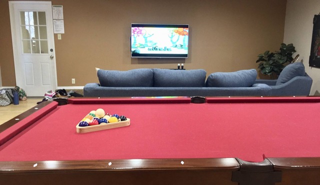 Near Tahoe keys. Marina, Pool Table, Streaming TV, & Free Wifi