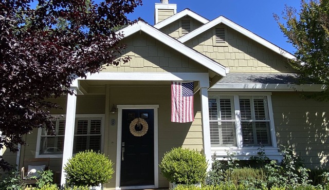 NEW! Beautiful Home in Heart of Napa Valley