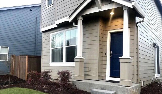 New, clean and modern home in a quiet neighborhood BLR-83988
