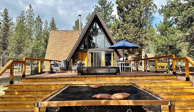 NEW ! Majestic A-Frame on 5 acres!