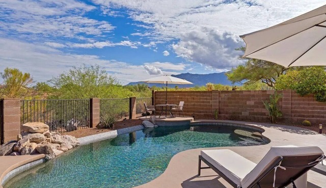 NEW! Oro Valley Home w/Mountain Views, Desert Serenity, Privacy, Pool & More