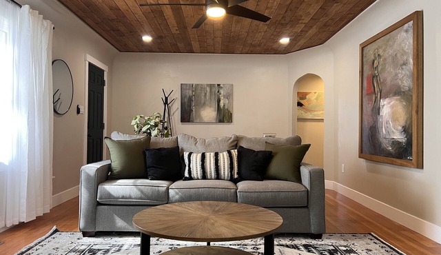 New remodel! 3-bed House in heart of Carson City