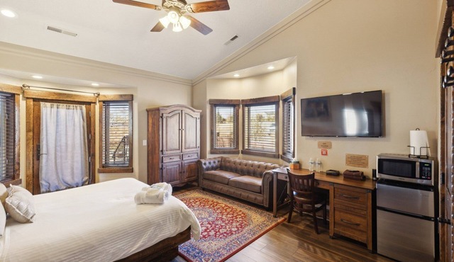 NEW! Room 21- Grand Canyon by Zion Cliff Lodge
