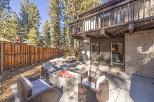 New Summit House Slopes, Lake, Village, Yard, AC