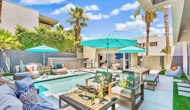 New! Villa Moderne: Luxe Modern Townhome, Private Pool/Spa