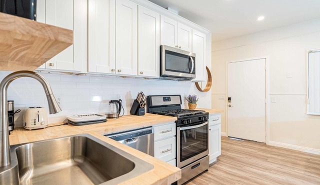 Newly Remodeled 2B1B House on Historic Route 66