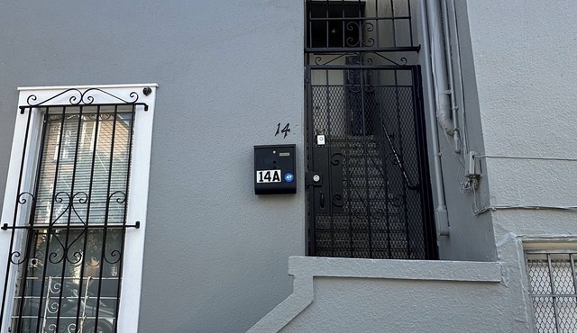 Newly Renovated 2 Bed 1 Bath apartment in the Mission/Bernal Heights area!