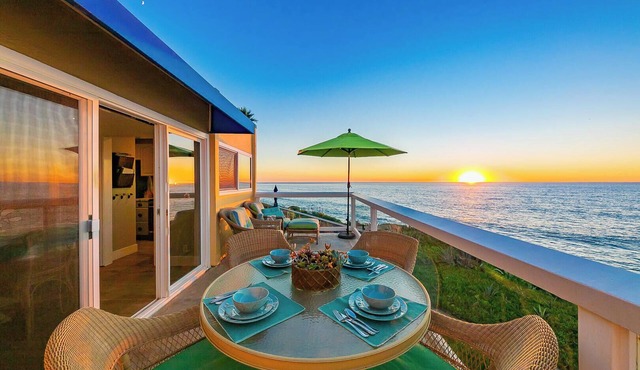 Ocean Front, Amazing Reviews, Best 2BR in San Diego!