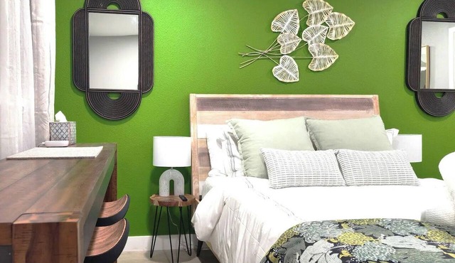 Orchard Oasis Relaxing Getaway, Downtown Chico Unit #2