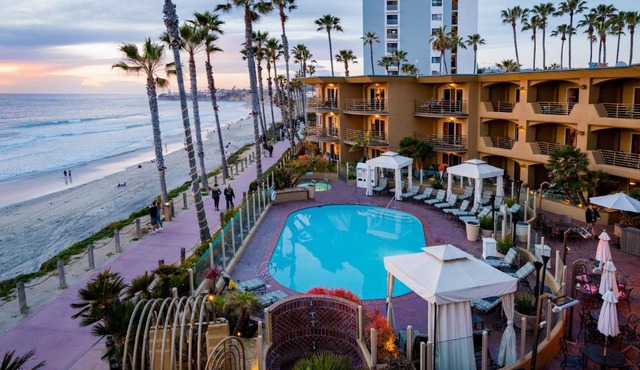 Pacific Terrace Hotel