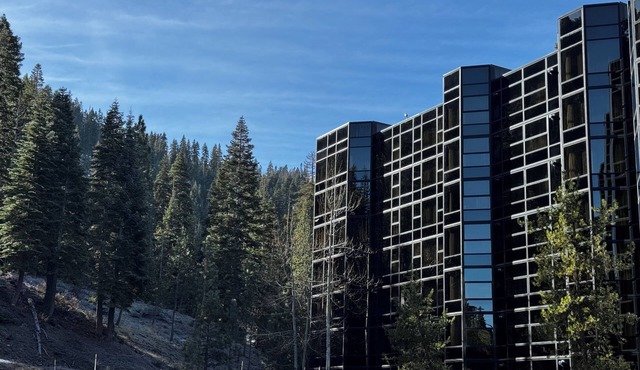 Palisades Tahoe - Waterfall hikes! Sweeping views of Olympic Valley!