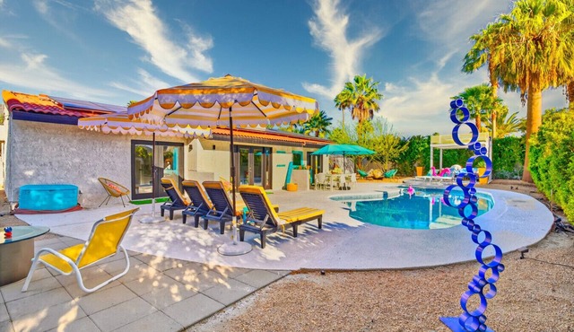 Palm Springs Poolside Retro Private Home