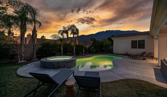 Paradise Palms | Pool + Spa