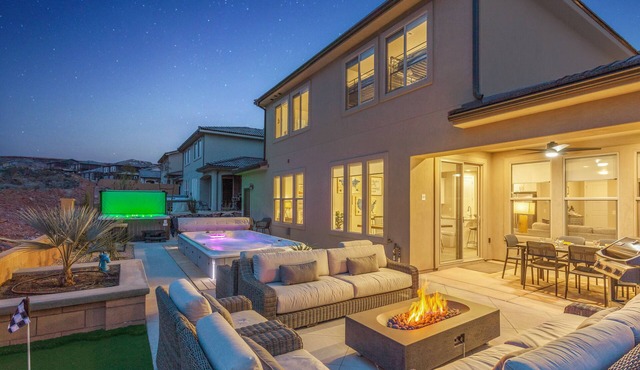 Paseos 1149 | Desert Pete's Retreat SLP 20 | Private Swim Spa and Hot Tub, and Putting Green