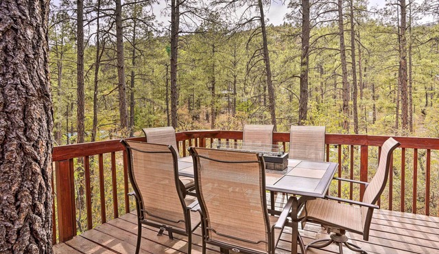Peaceful Cabin w/Deck & Grill: 1 Mi to Crown King