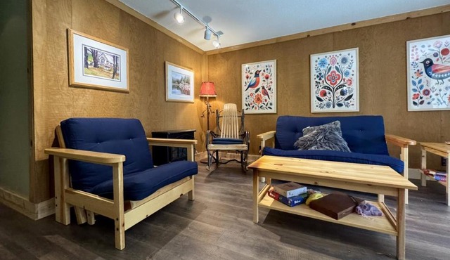 Pet-Friendly Condo with Patio - Creekside 83 condo