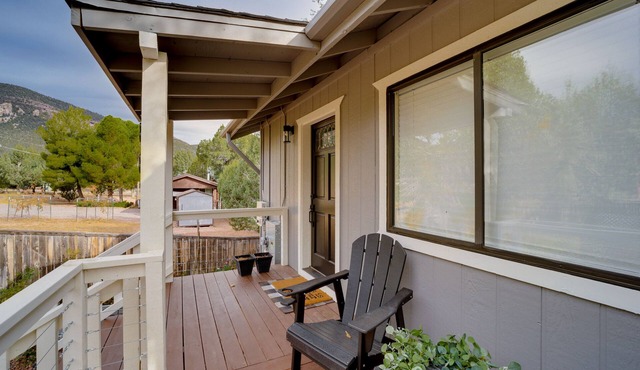 Pet-Friendly Payson Cabin w/Game Room!