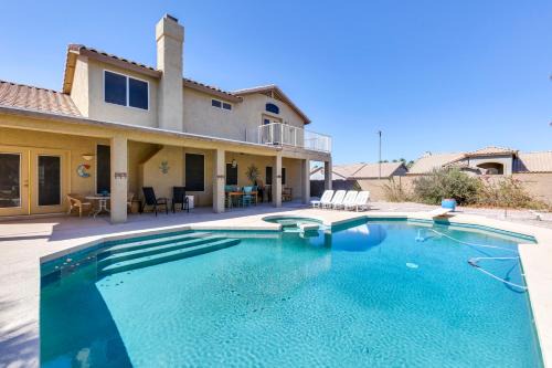 Pool & Spa! Goodyear Home, 1 Mi to Golfing