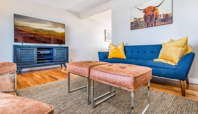Prime Location Remodeled Rambler Near Cottonwood Canyons