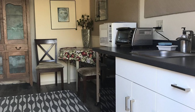 Private Cozy Suite/Cannery Row