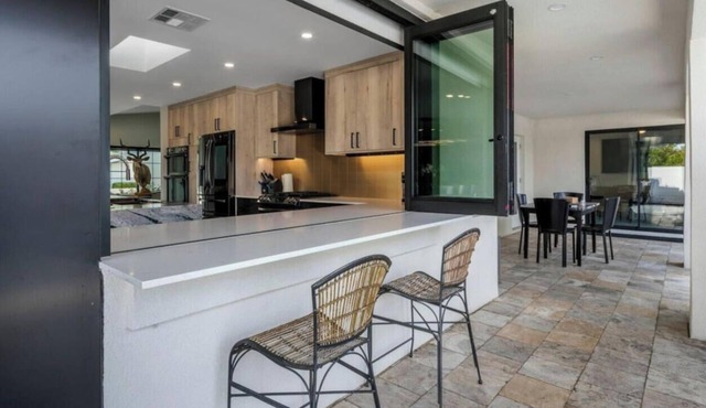 Private Pool & Hot Tub | 3 King Beds