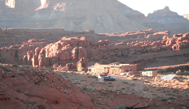 Queen, river view, disc golf, kayaks, ATV, wildlife, hiking, beach, pet friendly
