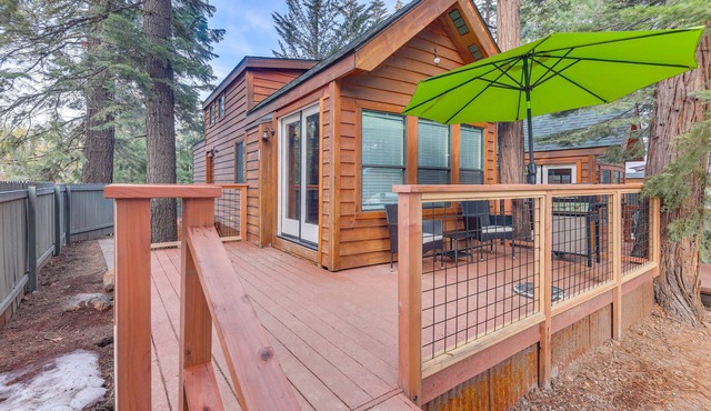 Quiet Lake Almanor Cabin, Steps to Fishing