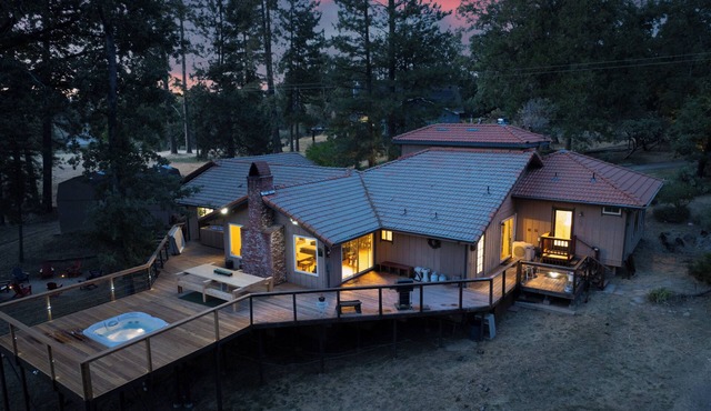 Ranch Near Yosemite & Bass Lake 2 King, 3 Suites