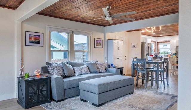 Redwood Coast Retreat
