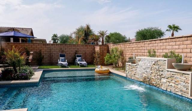 Relaxing Family Desert Getaway