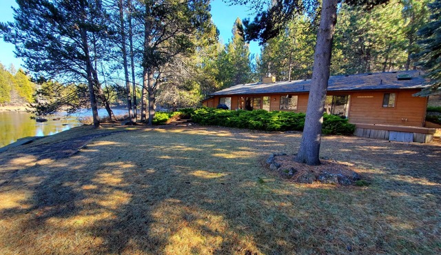 Riverside Family Retreat On The Deschutes