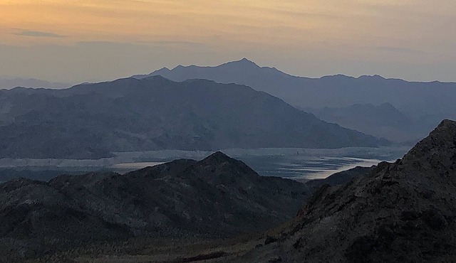 Rustic Gypsy Glamping- SkyWalk, Lake Mead, Site Seeing, Hiking, Fishing