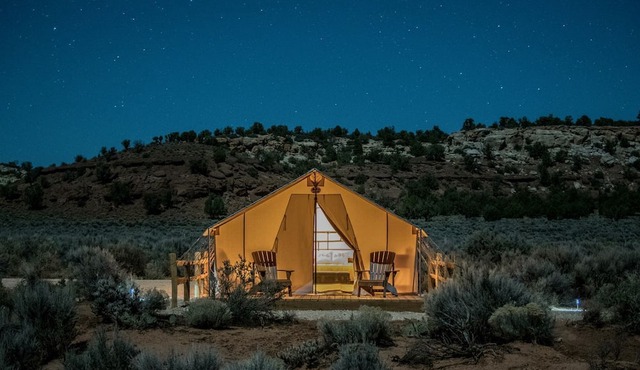 Safari Tent Adventure in Kanab, Utah: A Unique Glamping Experience