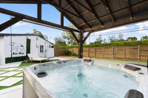 San Diego Chill House with Jacuzzi-Golf-Game Room