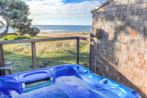Sea Pine - Hot Tub with Ocean View