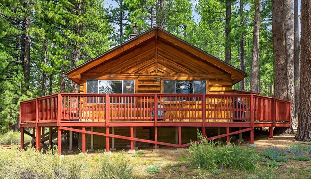 Secluded Tahoe Cabin + Huge Deck & Modern Bath