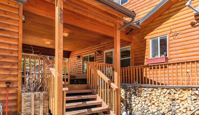 Serene 4-bedroom cabin in charming Panguitch Lake perfect for relaxing getaway